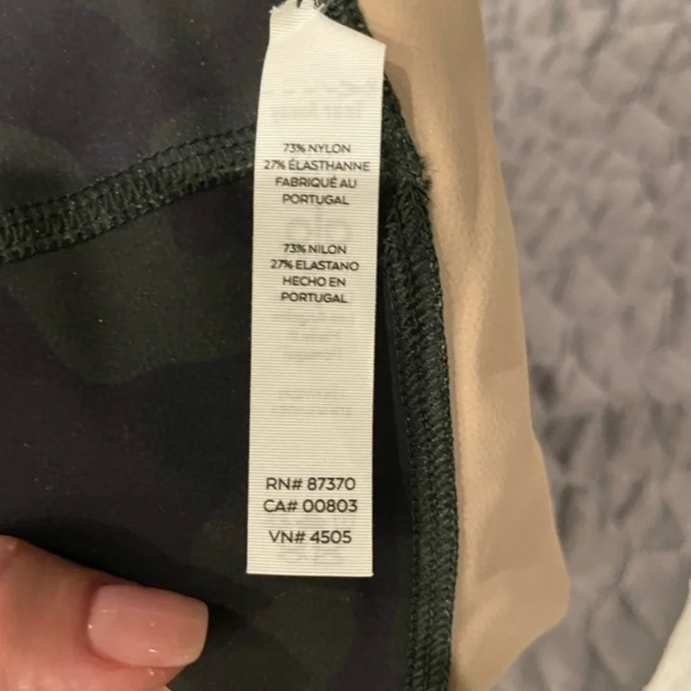 Alo High-Waist Camo Vapor Legging, Like New